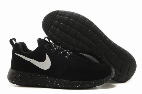 roshe run noir et jaune