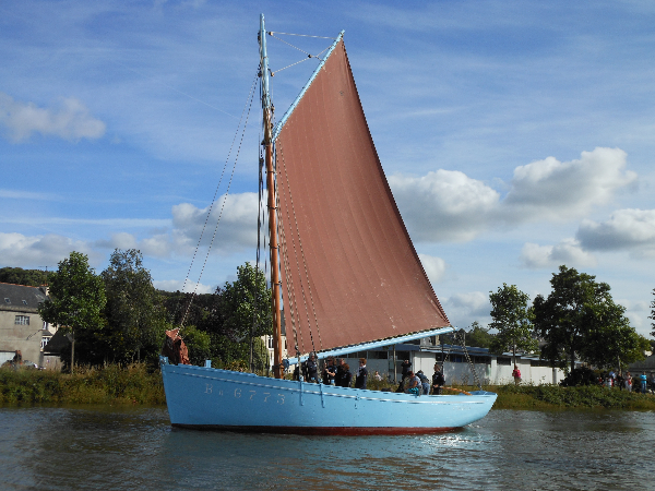 L'arrivée des bateaux : Le Saint Guénolé